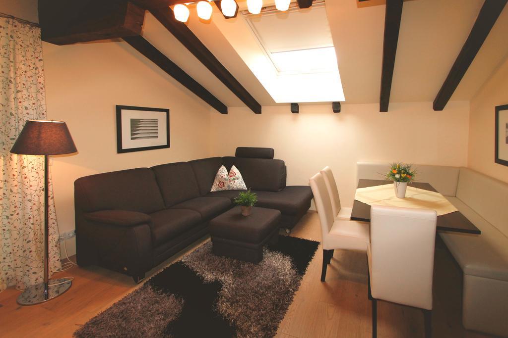 Alpenlandhaus Menardi Ζέεφελντ Δωμάτιο φωτογραφία